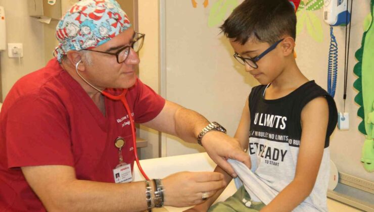 Çocuk sağlığı uzmanı uyardı: Okulların açılması ve mevsim geçişleriyle çocuk hastalıkları için Eylül kritik ay