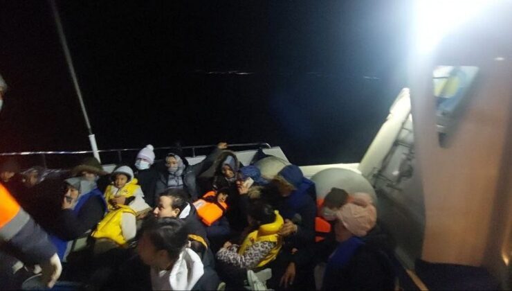 Ayvalık açıklarında 34 düzensiz göçmen kurtarıldı