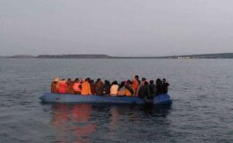 Ayvalık açıklarında 54 düzensiz göçmen kurtarıldı