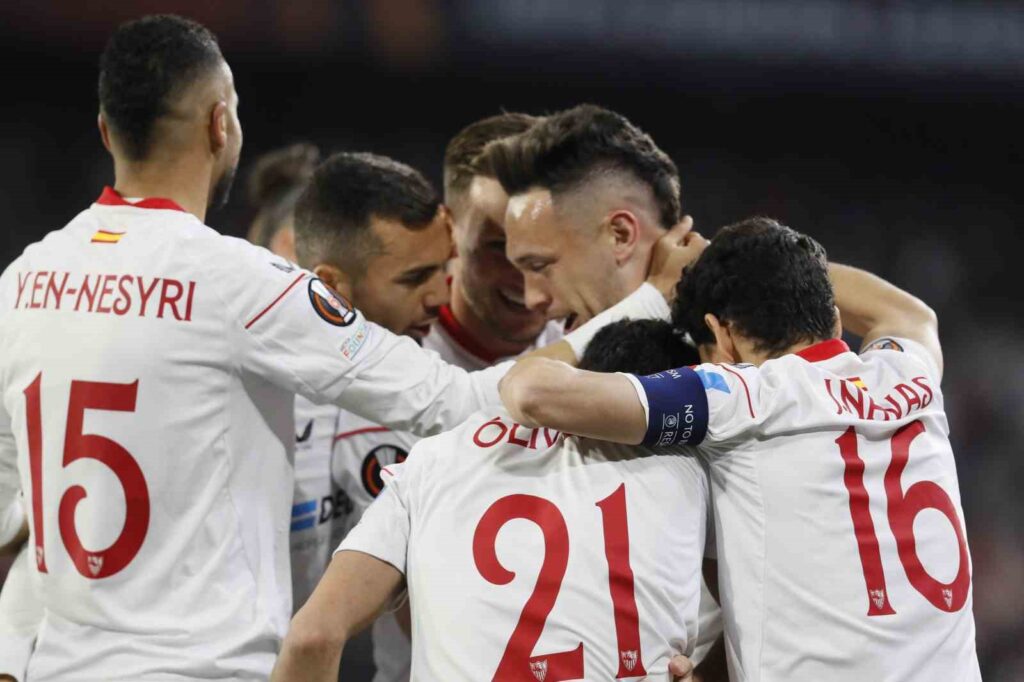 fenerbahcenin avrupa ligindeki rakibi sevilla oldu 7d9b6f0