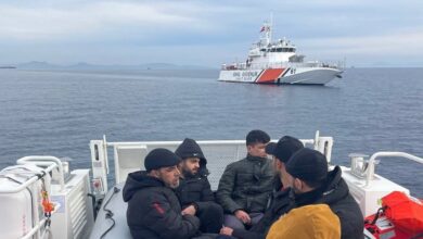 izmirde 54 gocmen kurtarildi a87cfca